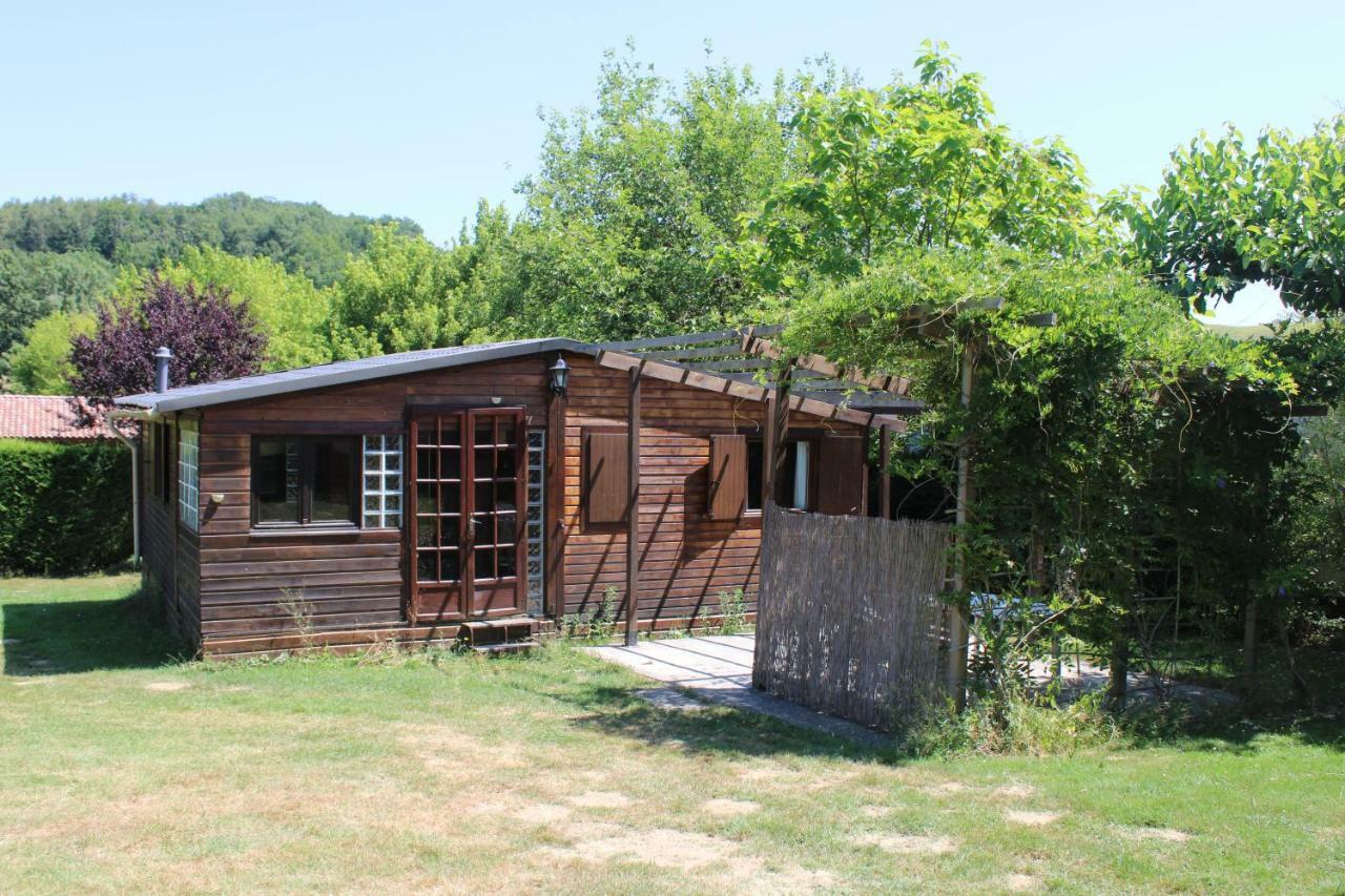 Camping Familial Paisible Avec Piscine, Mobil Home , Chalet, Studio & Emplacement Nue Casties-Labrande المظهر الخارجي الصورة